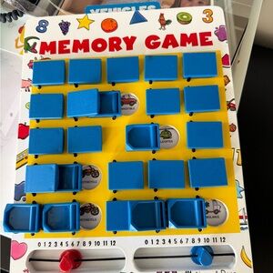 Melissa & Doug On-the-Go Flip to Win Memory Game